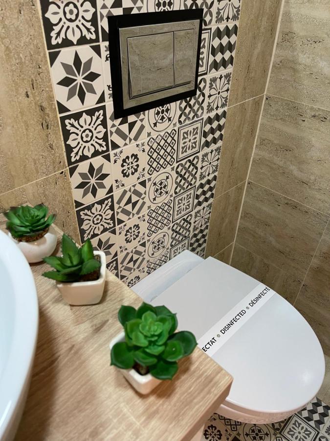 בוקרשט Amethyst Luxury Apartment Palace מראה חיצוני תמונה